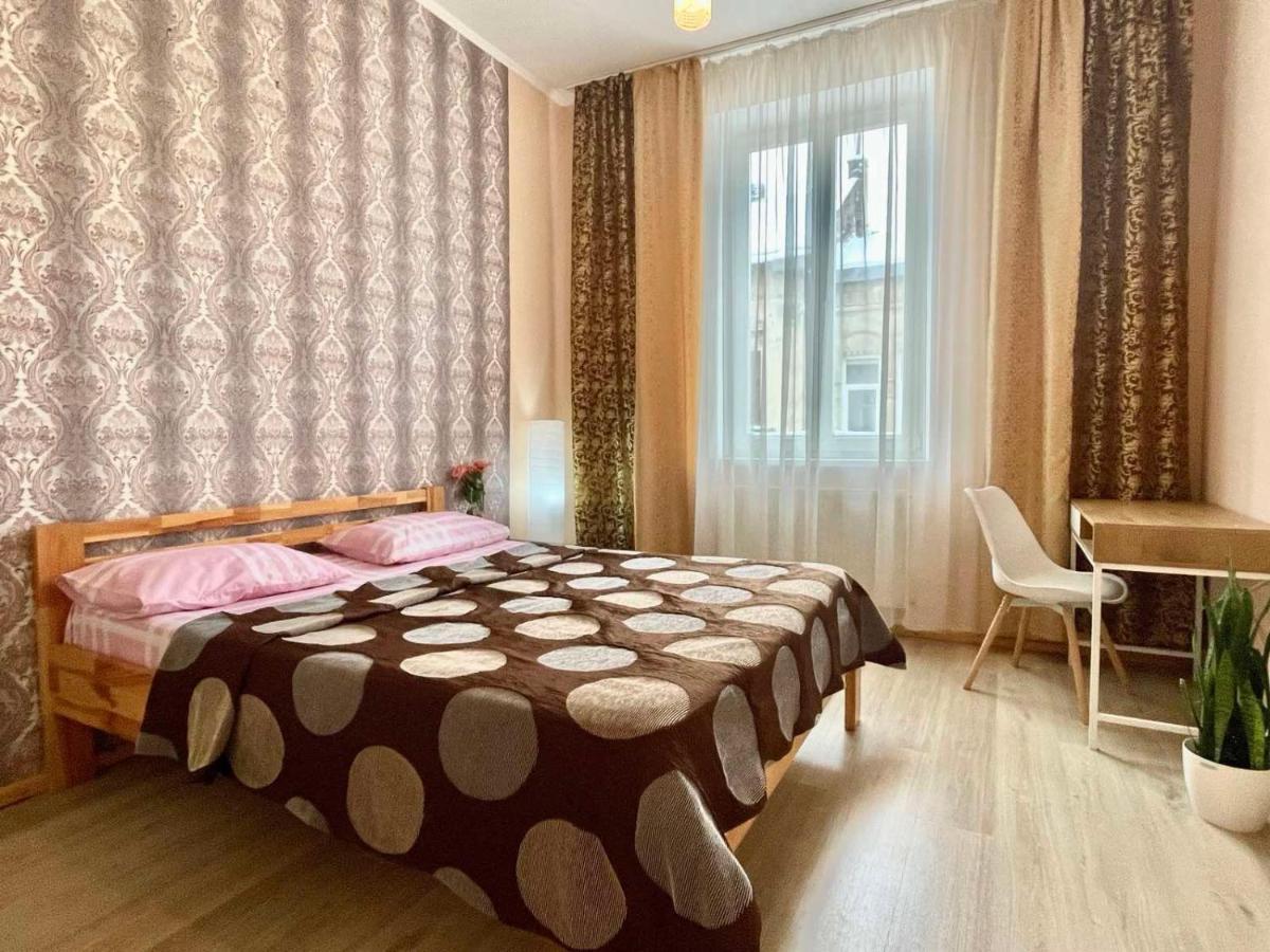 Крехівська 5,Апартаменти В Центрі, Дві Спальні Leópolis Exterior foto