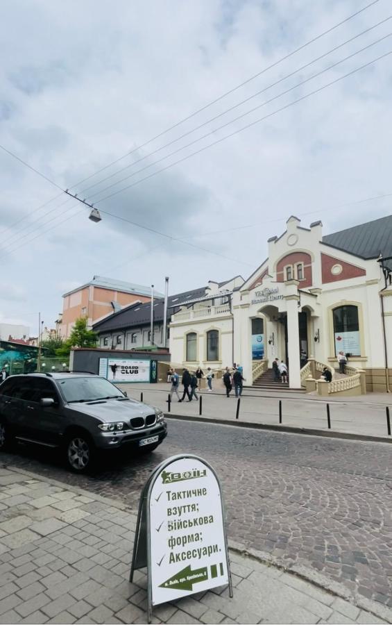 Крехівська 5,Апартаменти В Центрі, Дві Спальні Leópolis Exterior foto